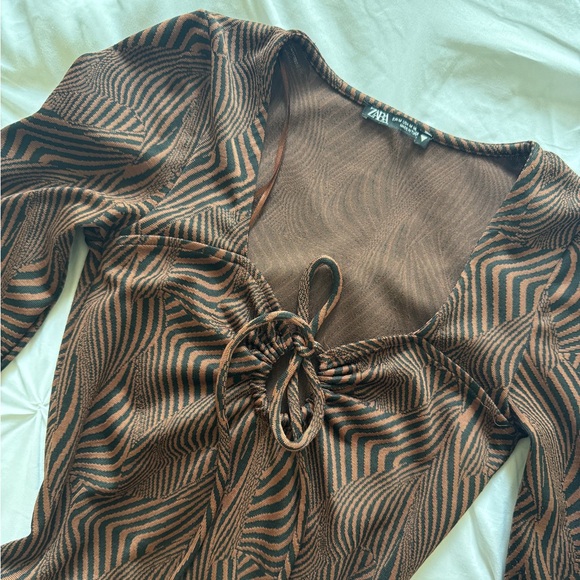 Brown and black swirl pattern Zara long sleeve dress - Picture 3 of 5